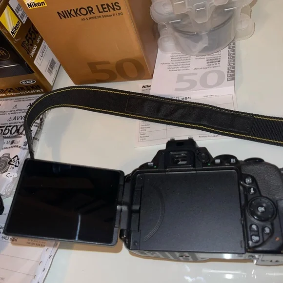 NIKON D5500 DSLR CAMERA KIT DEAL - Picture 6 of 9